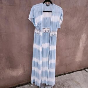 Aakaa blue amd white floor length toe dye duster